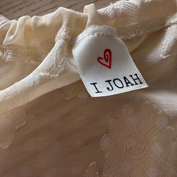 I Joah floral spaghetti strap high neck embroidered crop top in cream - LG - Picture 4 of 5